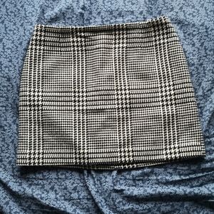 Houndstooth Wool Miniskirt